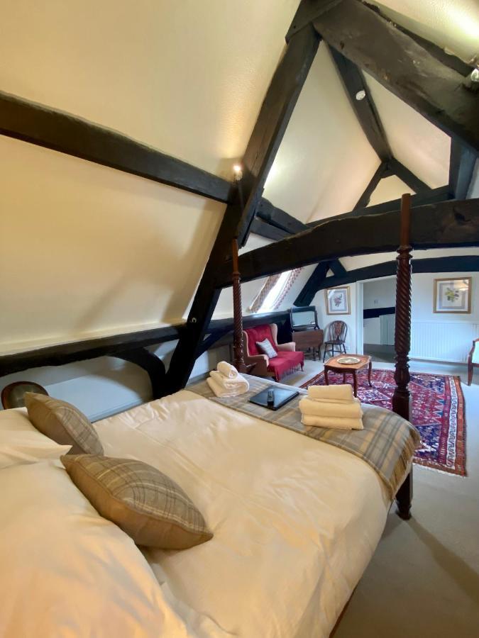 The Golden Pheasant Hotel Burford Exterior foto
